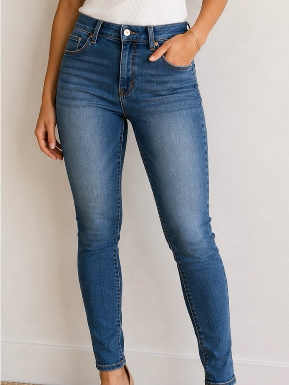 Seven7 Skinny Jeans Size 6 Blue Wash High Rise Skinny Tummyless Design
